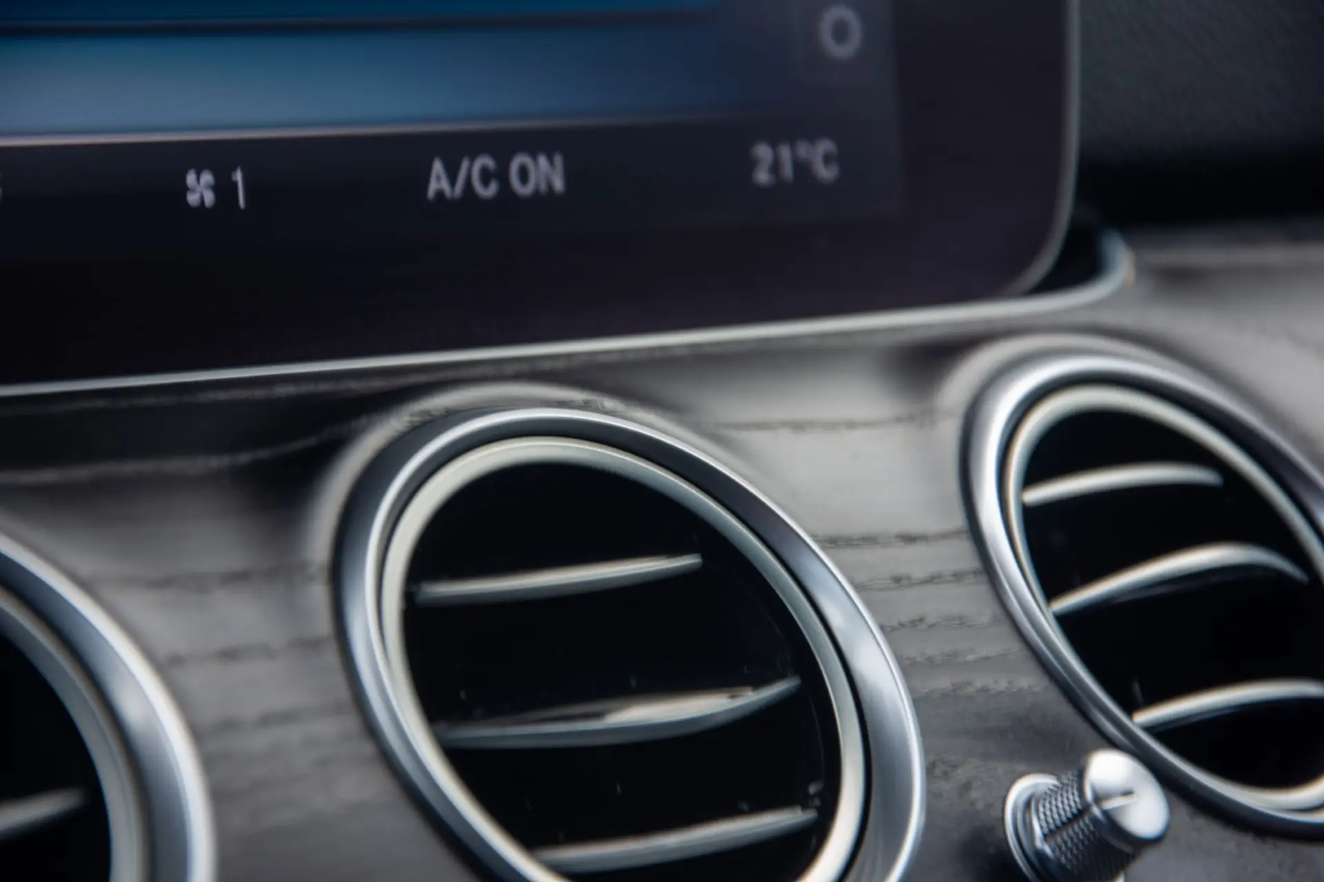 Mercedes-Benz E 220 d AMG 48
