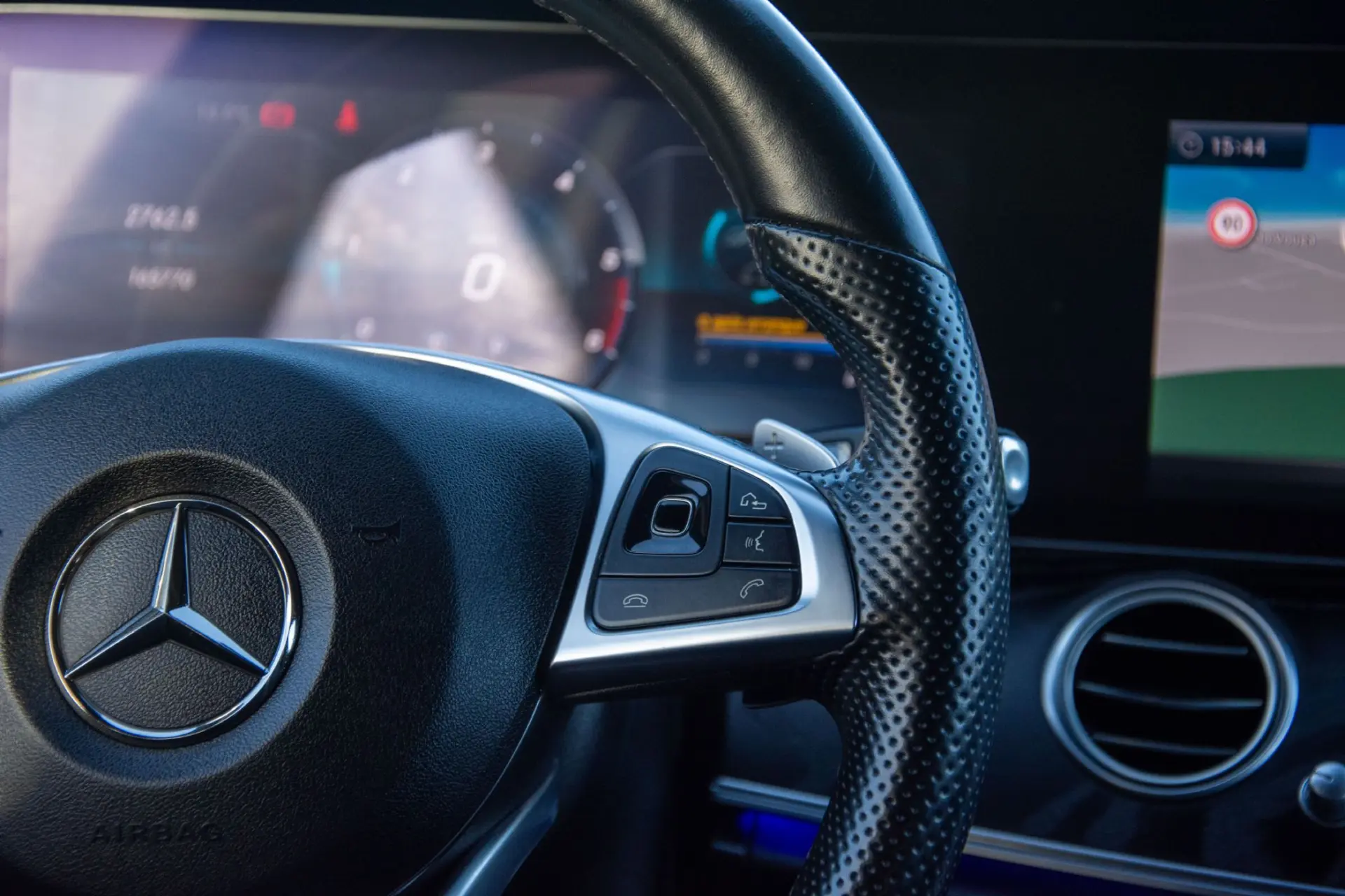 Mercedes-Benz E 220 d AMG 67