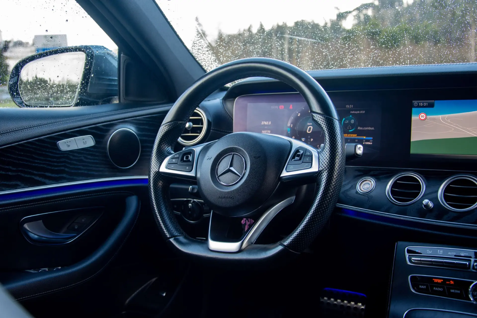 Mercedes-Benz E 220 d AMG 70
