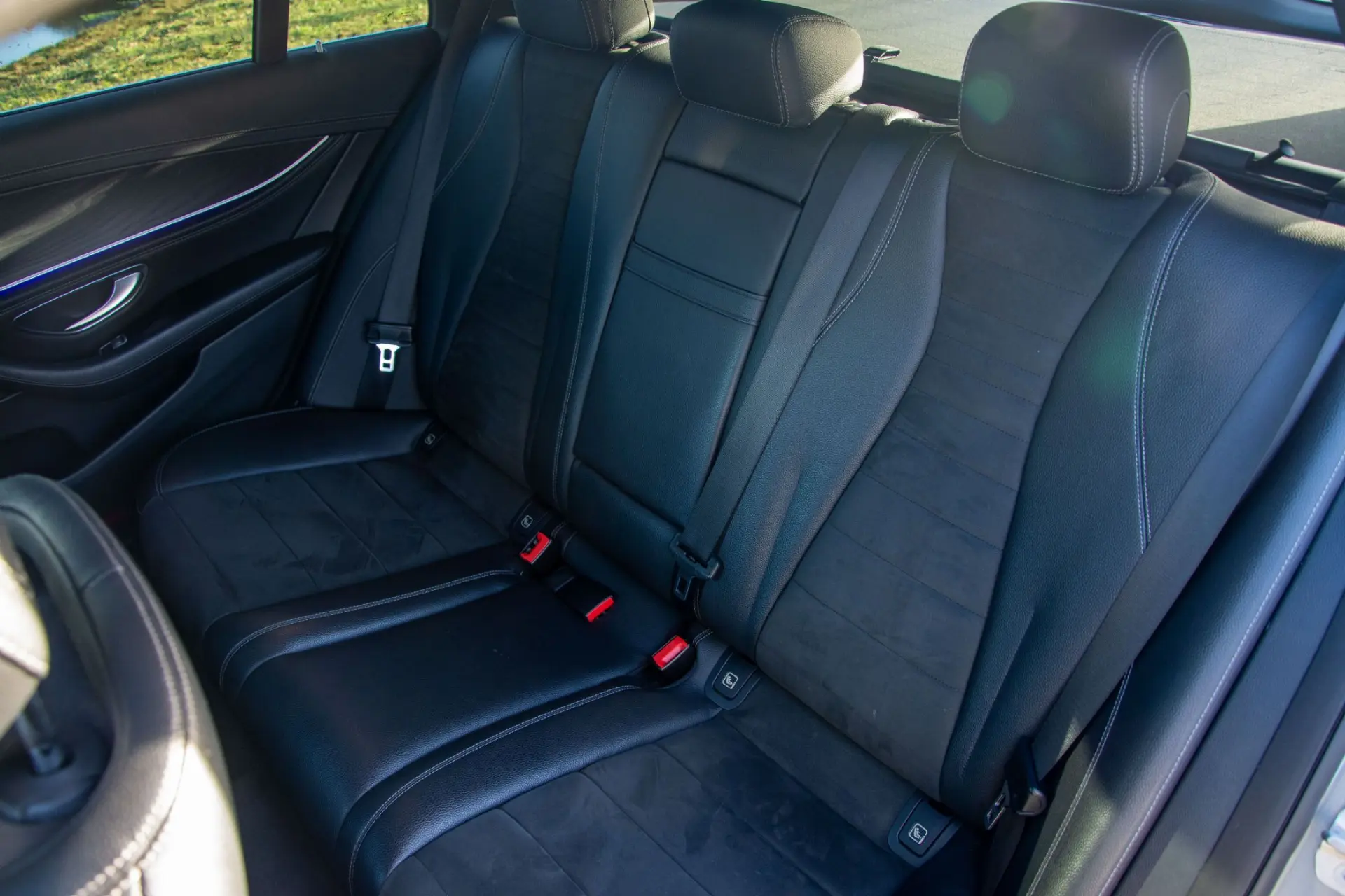 Mercedes-Benz E 220 d AMG 100