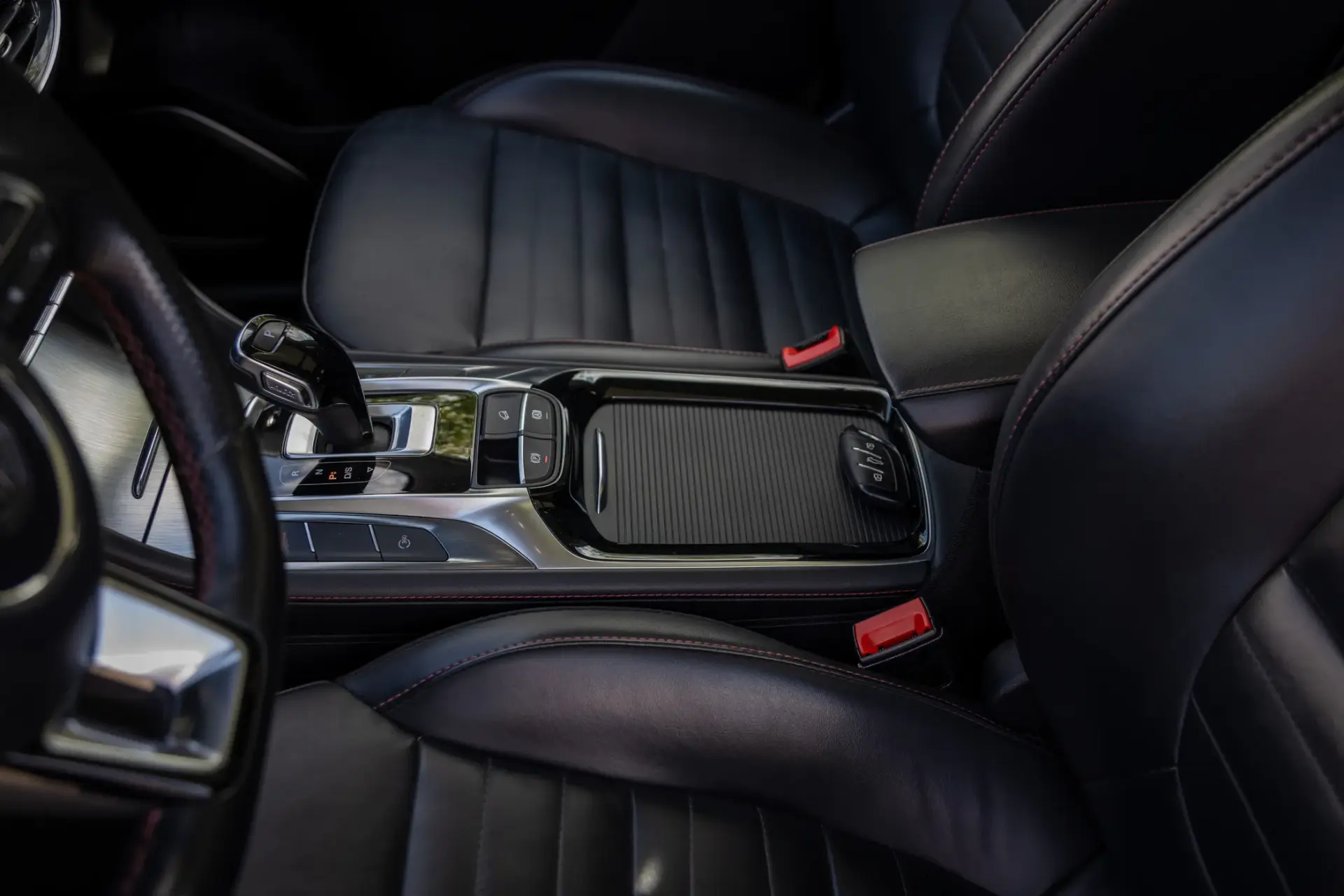 MG HS 1.5 T Luxury AT 68