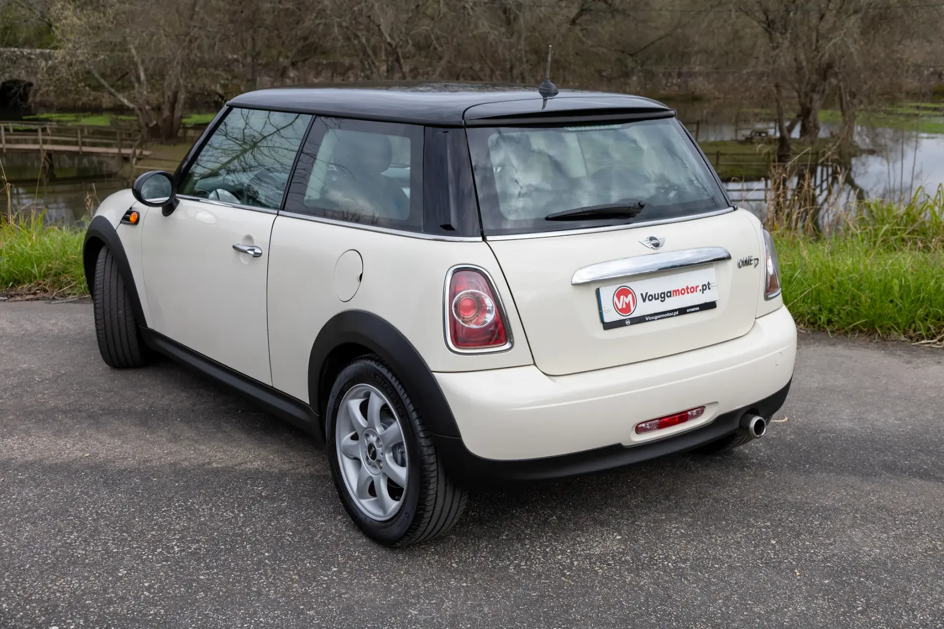 MINI 3 Portas One D 18