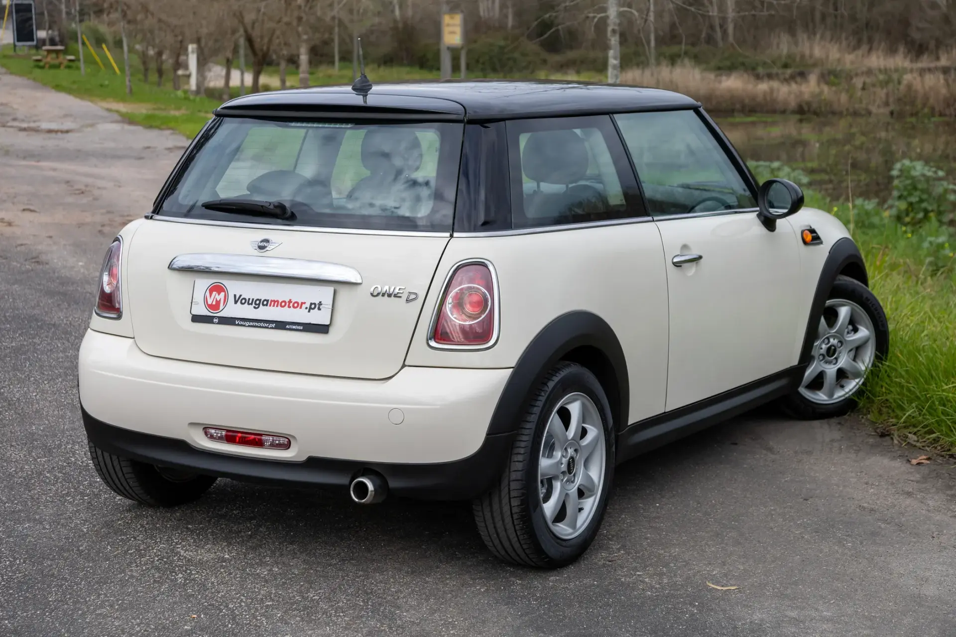 MINI 3 Portas One D 21