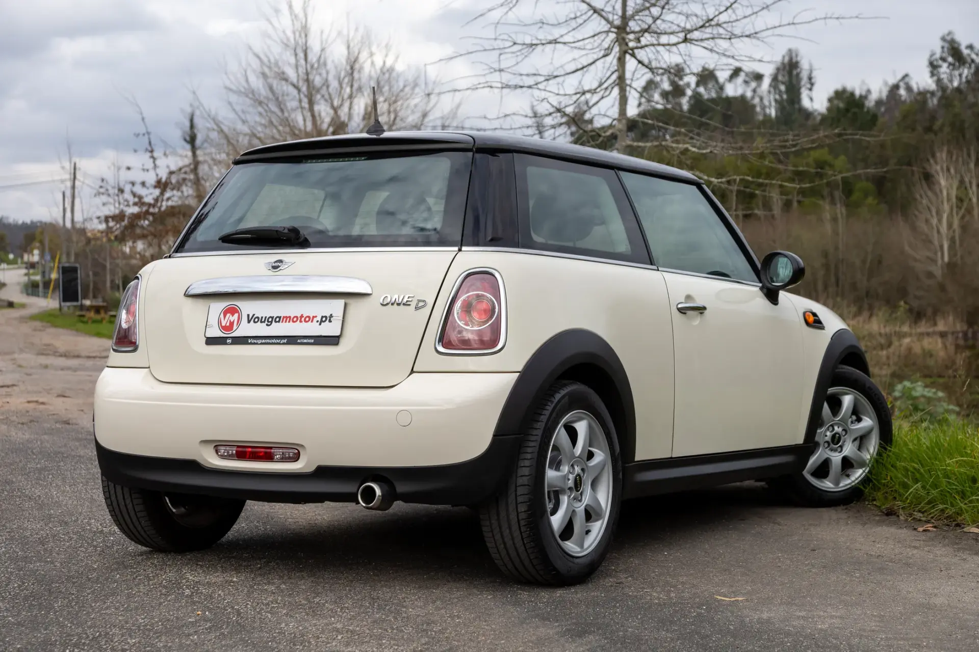 MINI 3 Portas One D 23