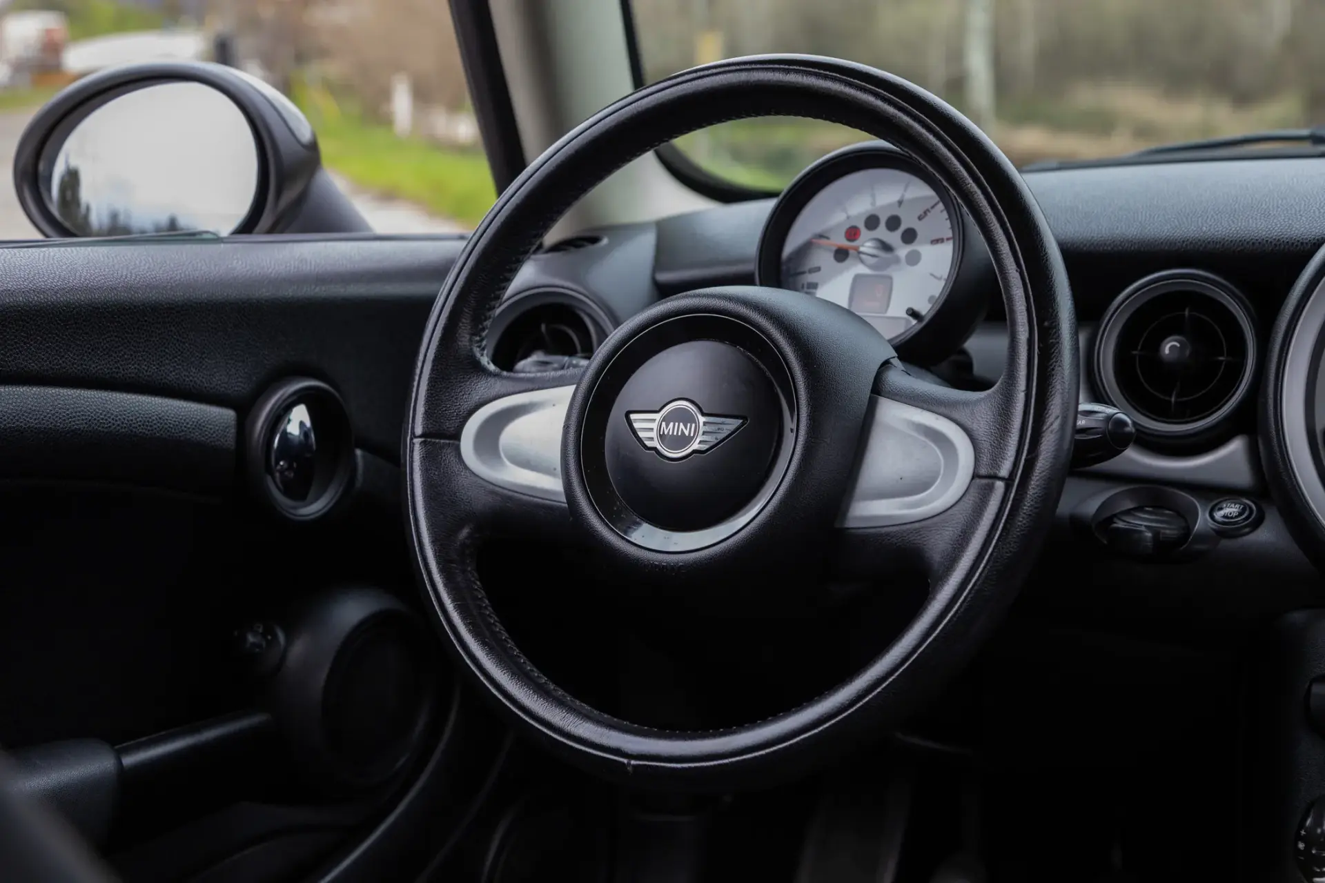 MINI 3 Portas One D 46