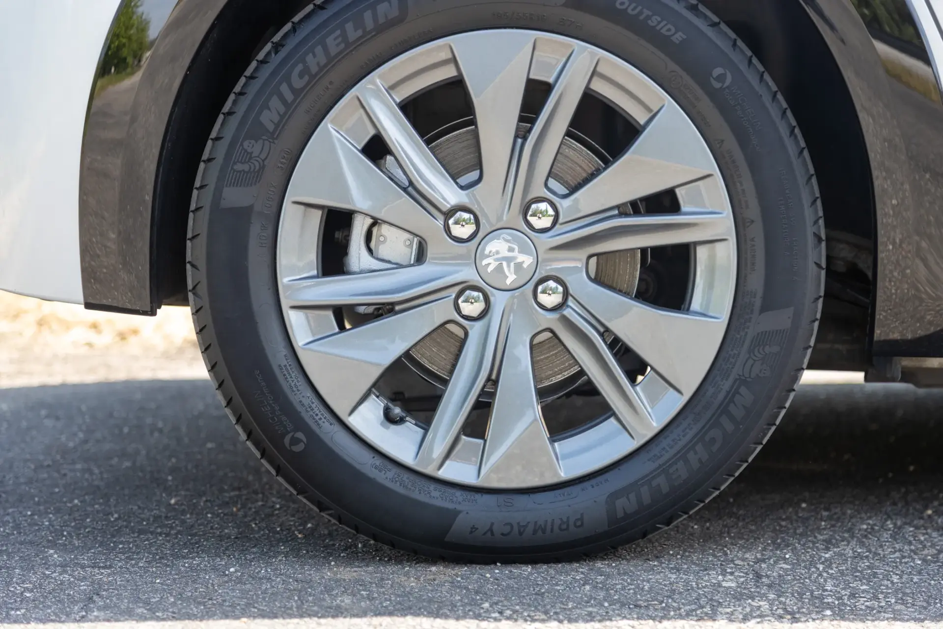 Peugeot e-208 50 kWh Allure Pack 13