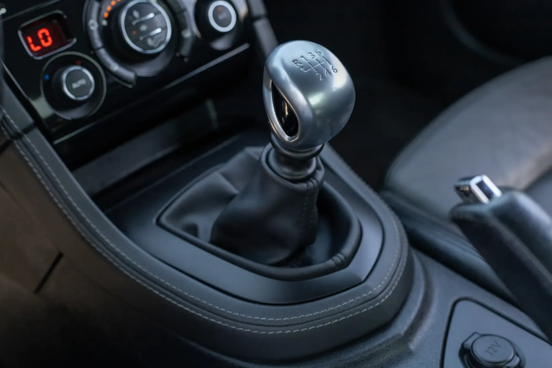 Peugeot RCZ 1.6 THP Onyx 44