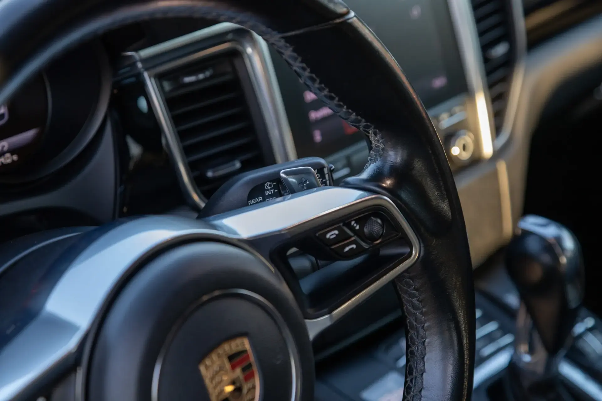 Porsche Macan PDK 12