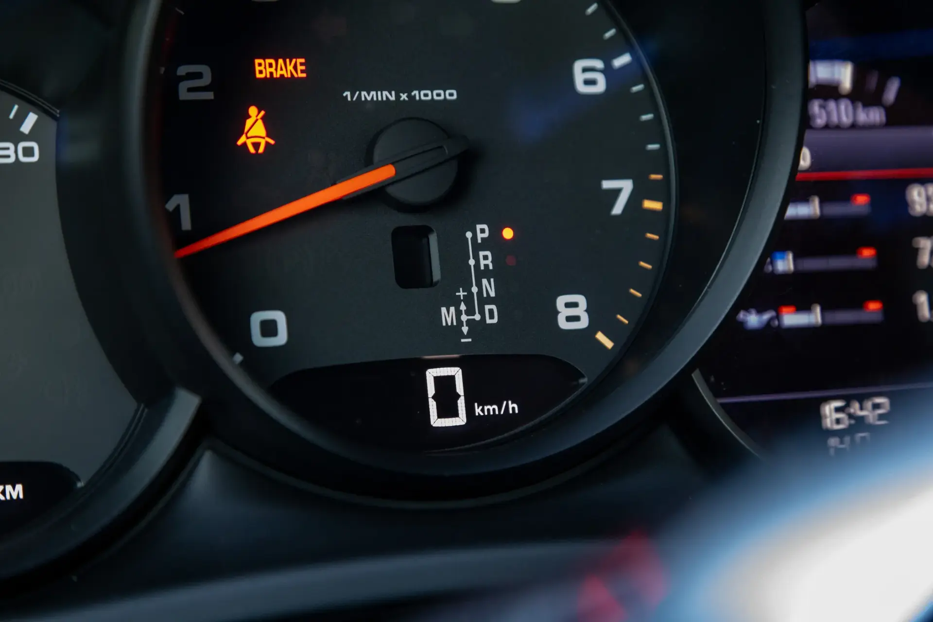 Porsche Macan PDK 18
