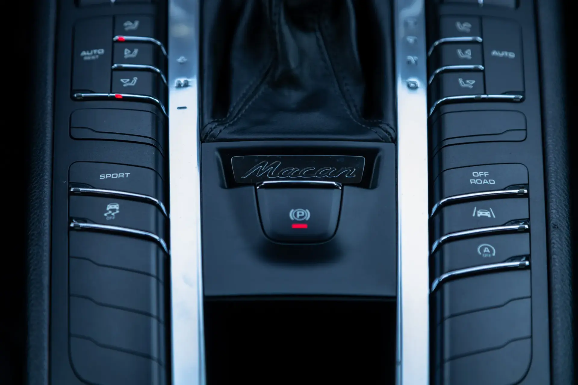 Porsche Macan PDK 26