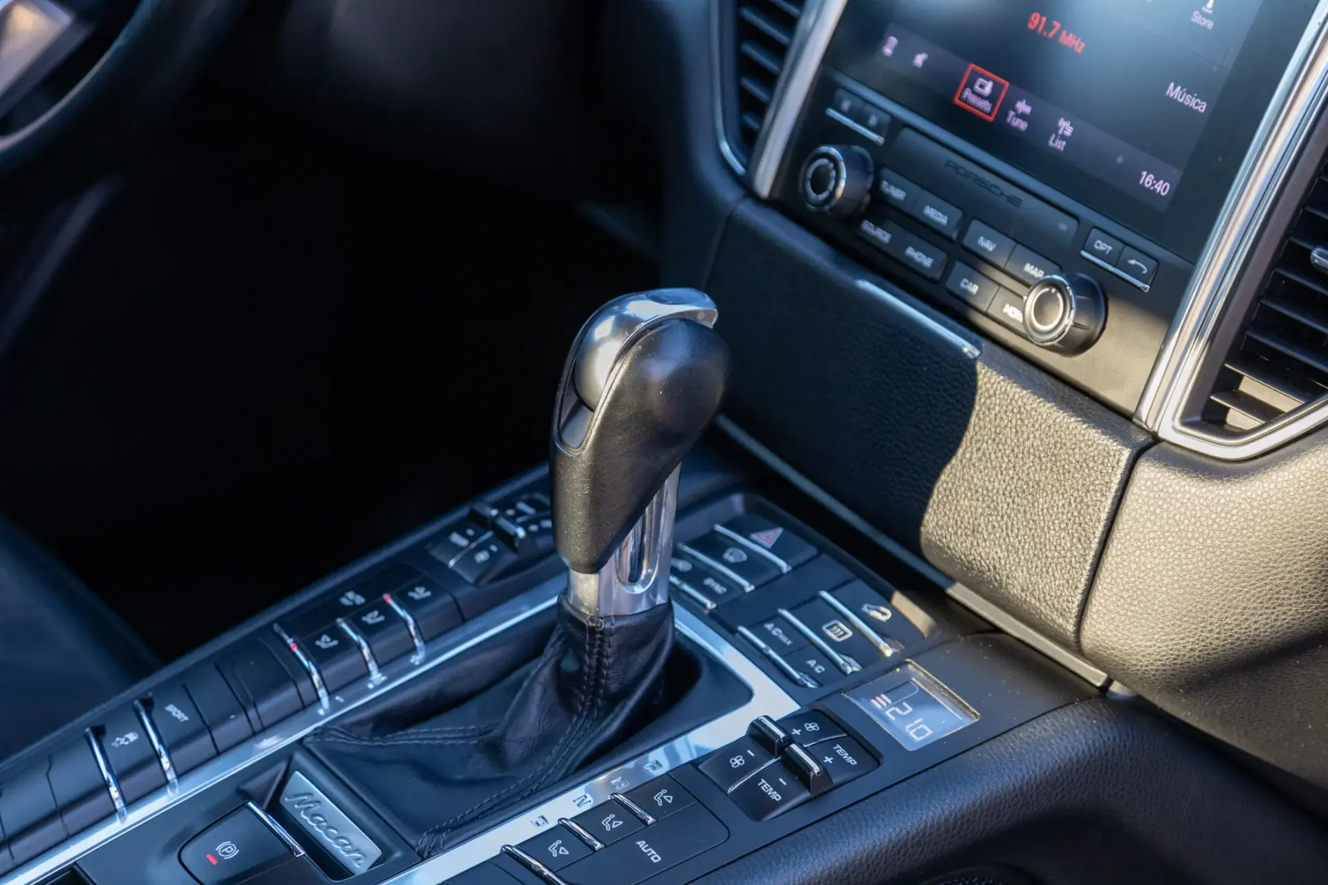Porsche Macan PDK 74