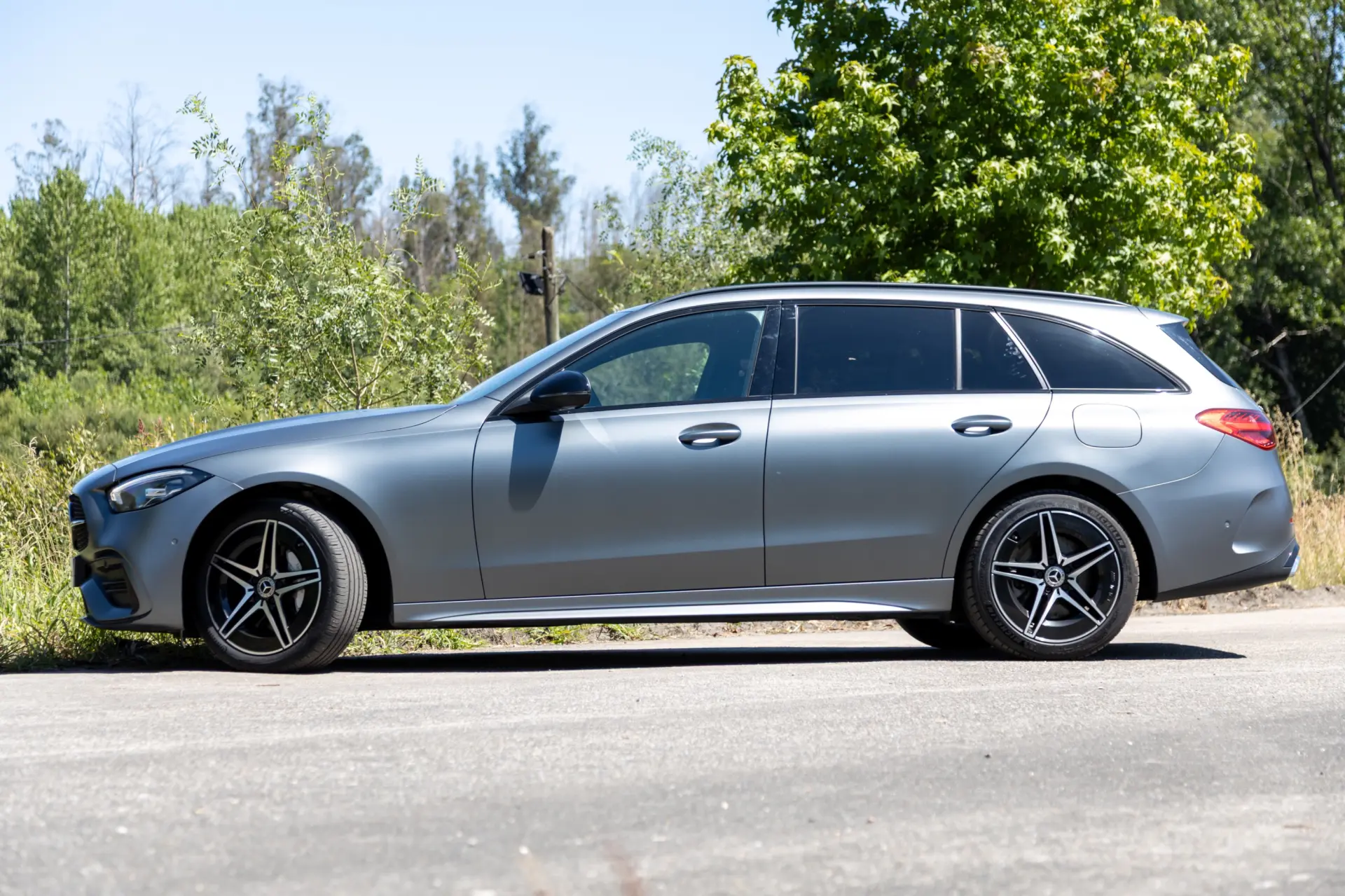 Mercedes-Benz C 300 e T 9G-TRONIC AMG Line 40