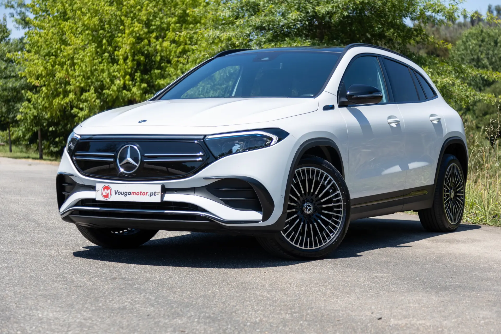 Mercedes-Benz EQA 250 AMG Line 4
