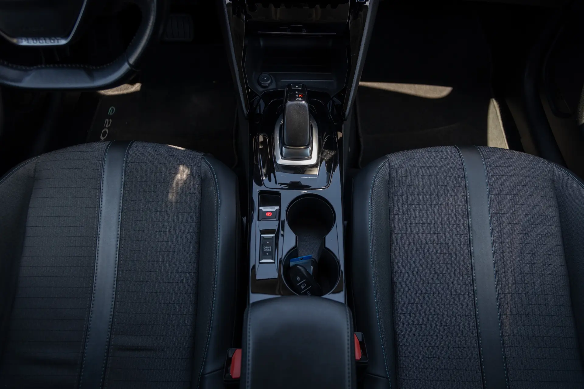 Peugeot e-208 50 kWh Allure 68