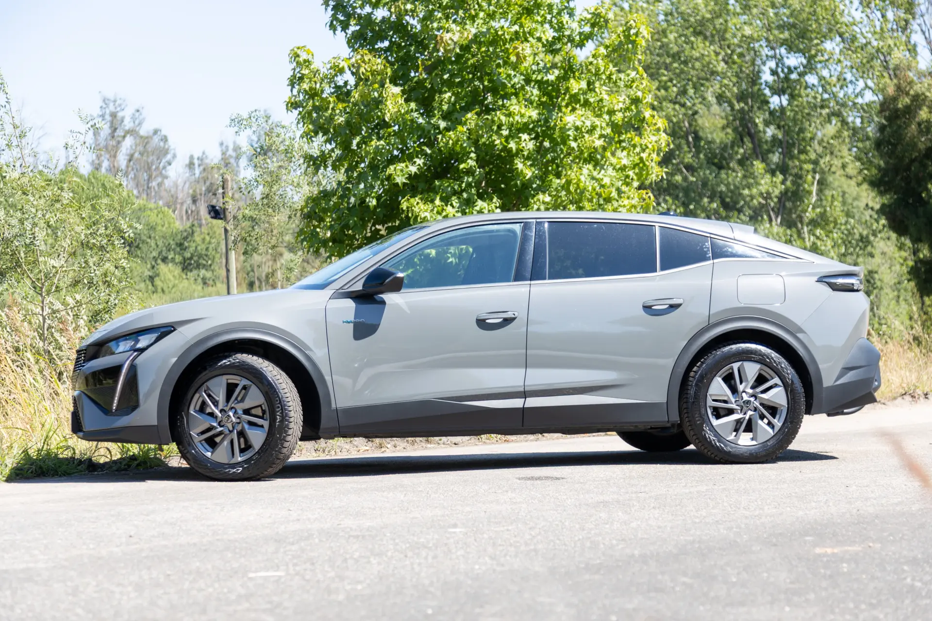 Peugeot 408 1.6 Hybrid Allure Pack e-EAT8 28