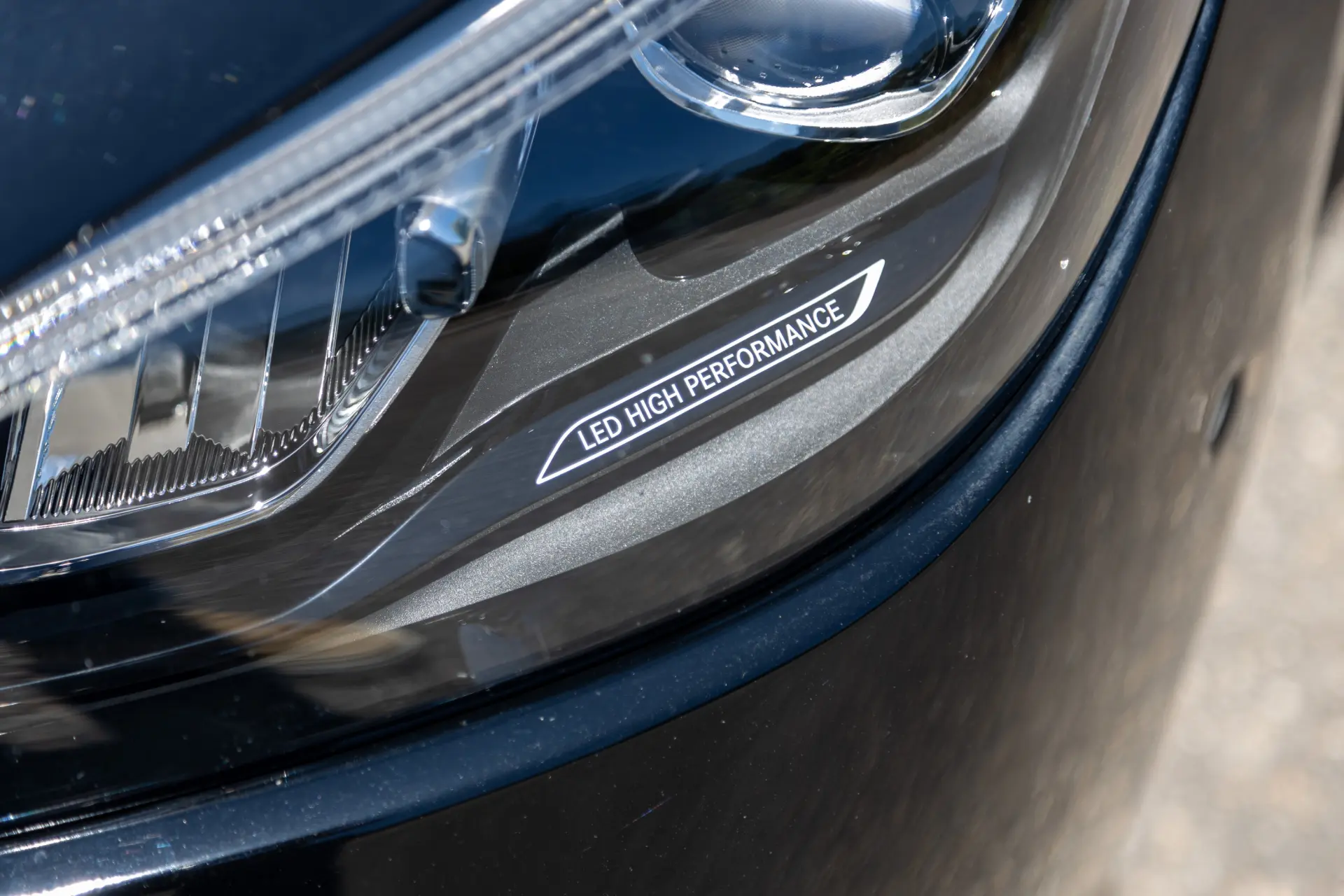 Mercedes-Benz C 300 e T 9G-TRONIC Avantgarde 62