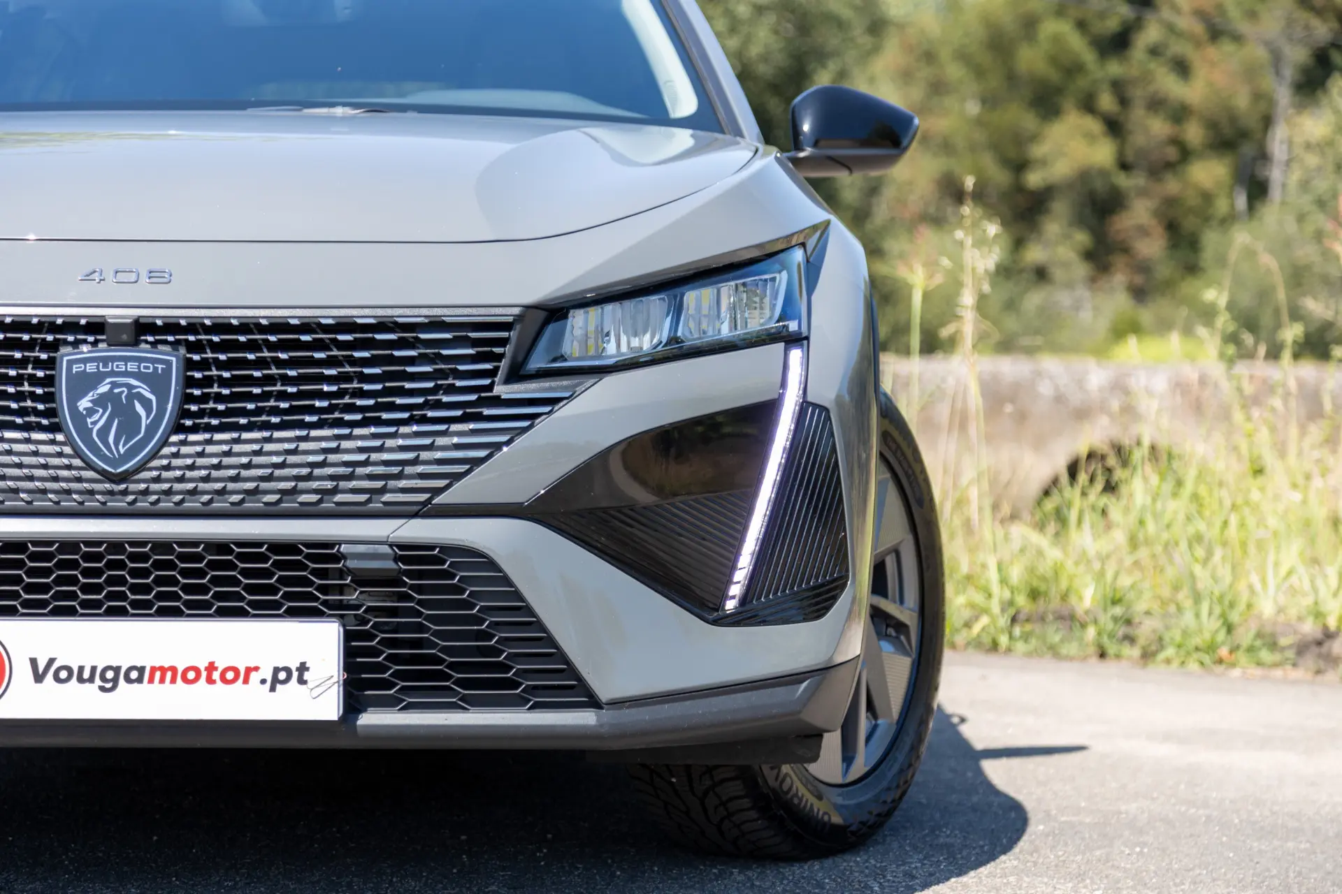 Peugeot 408 1.6 Hybrid Allure Pack e-EAT8 14