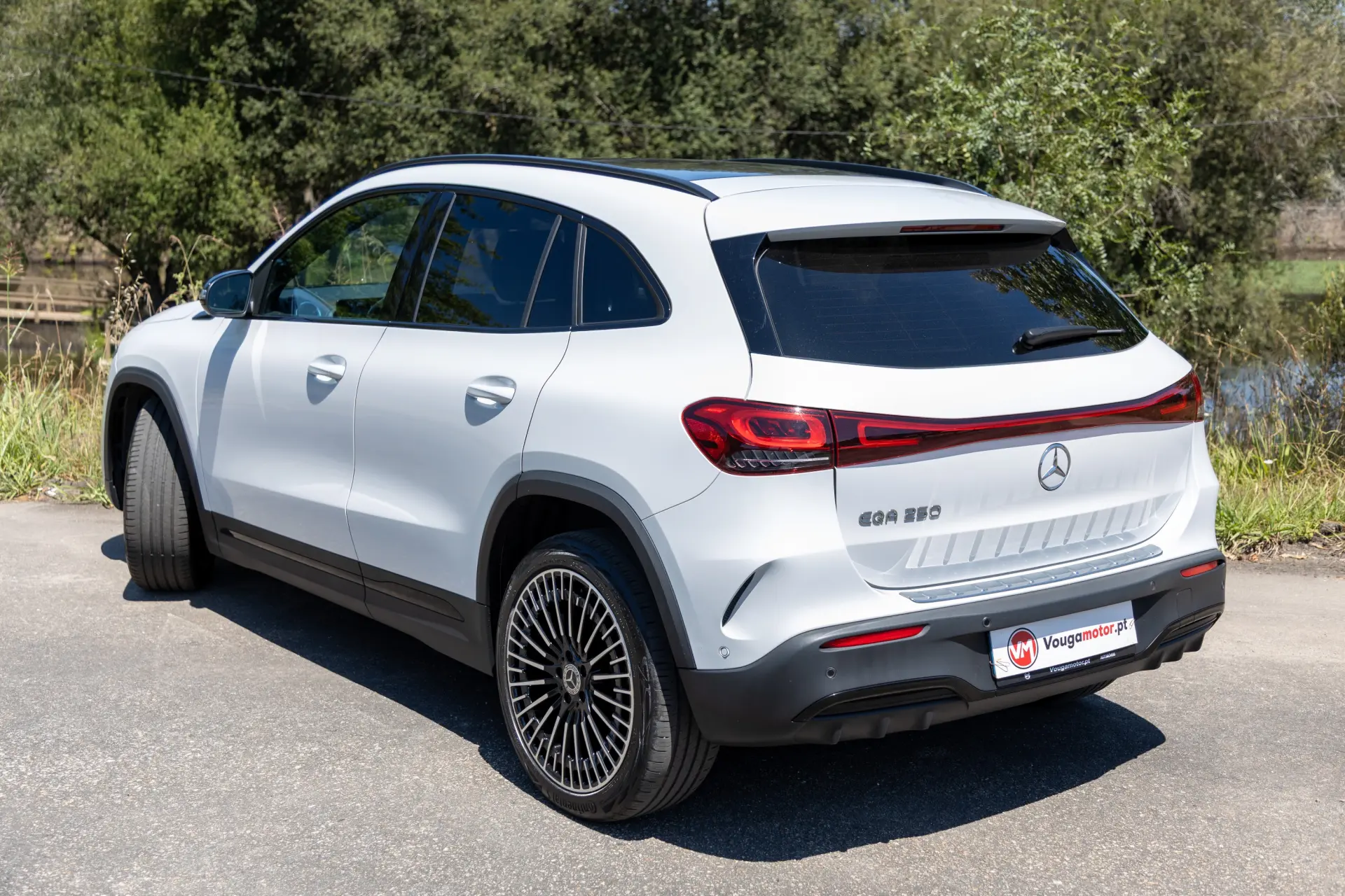 Mercedes-Benz EQA 250 AMG Line 28