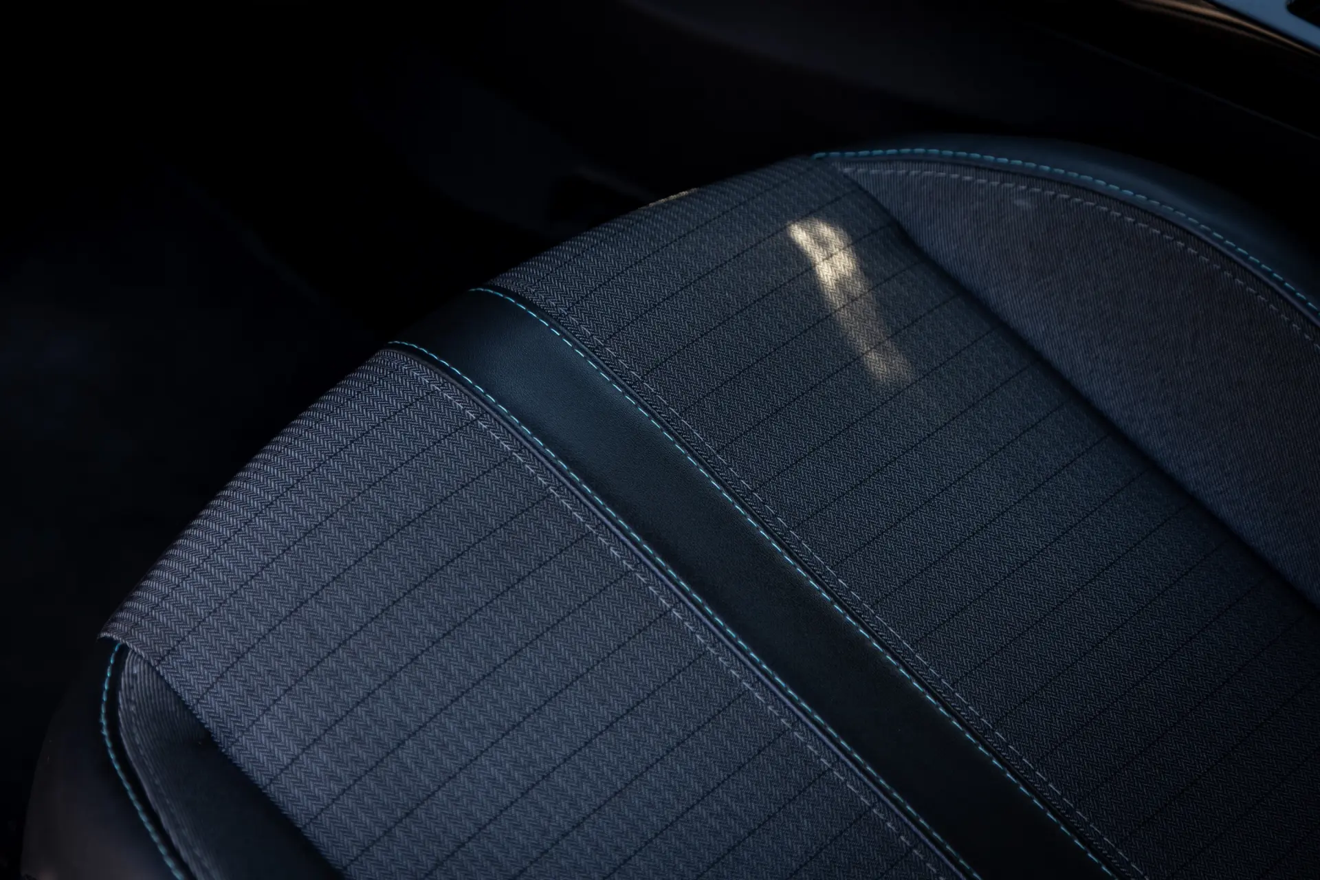 Peugeot e-208 50 kWh Allure 55