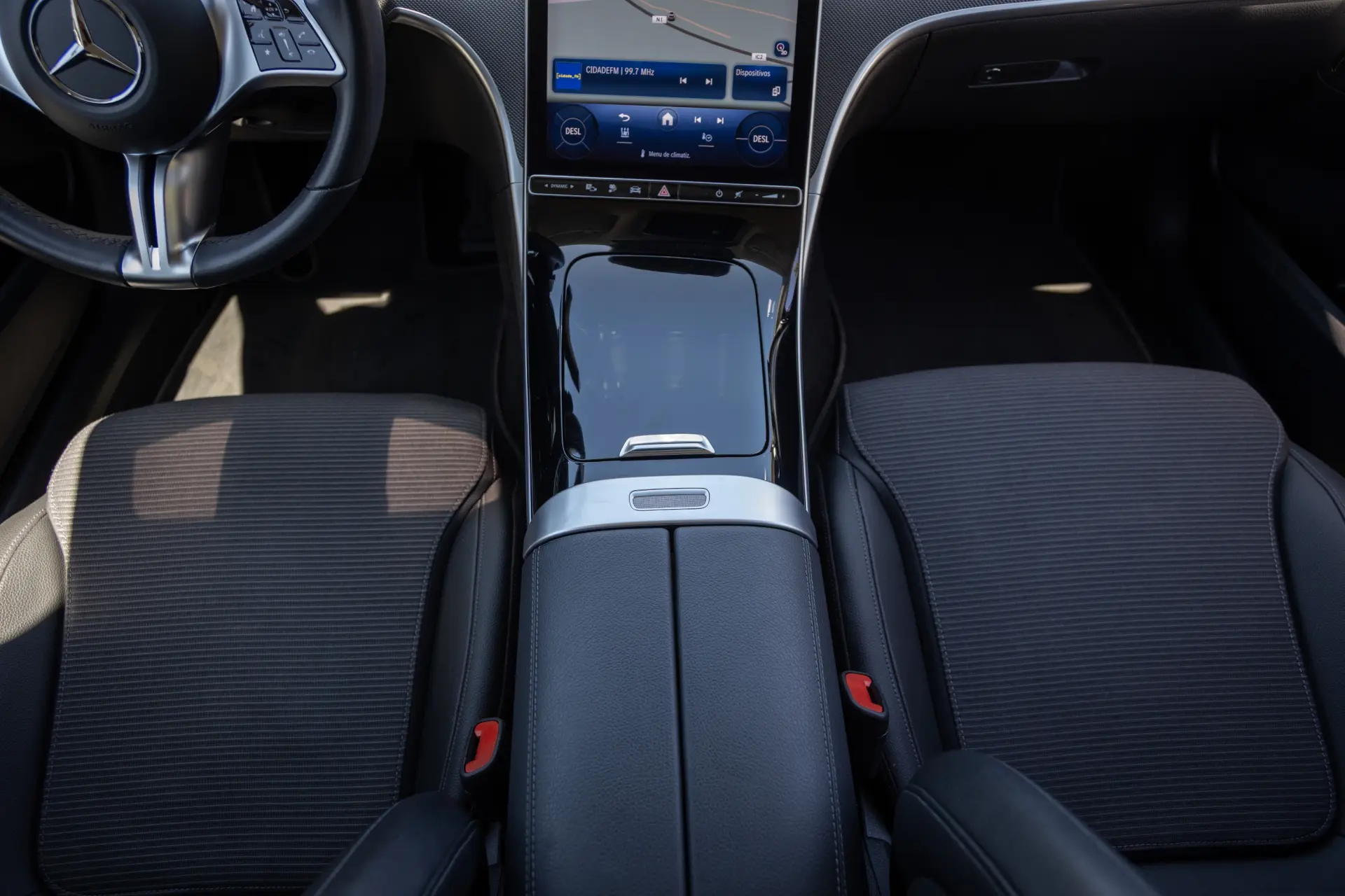 Mercedes-Benz C 300 e T 9G-TRONIC Avantgarde 52