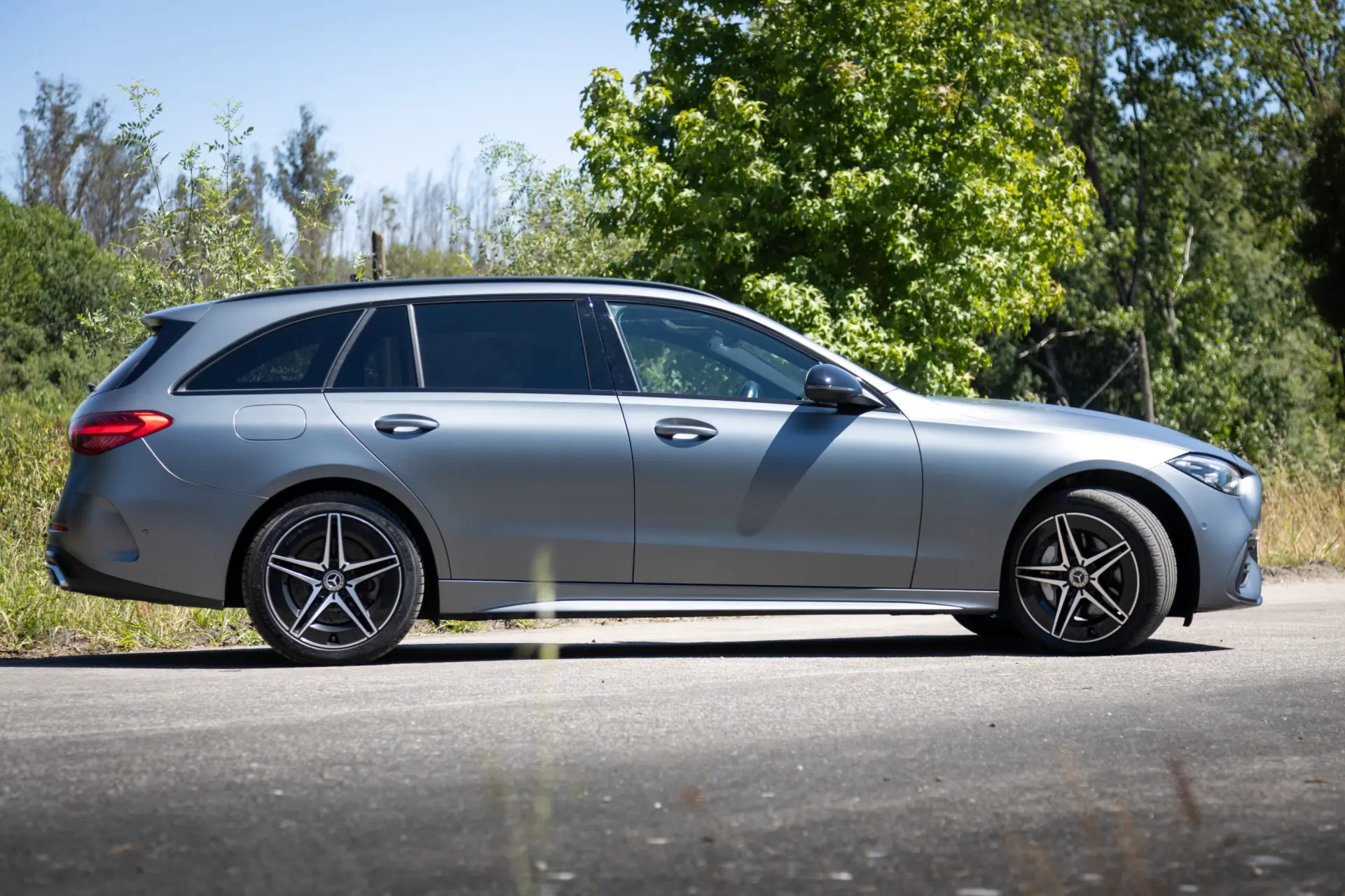 Mercedes-Benz C 300 e T 9G-TRONIC AMG Line 16