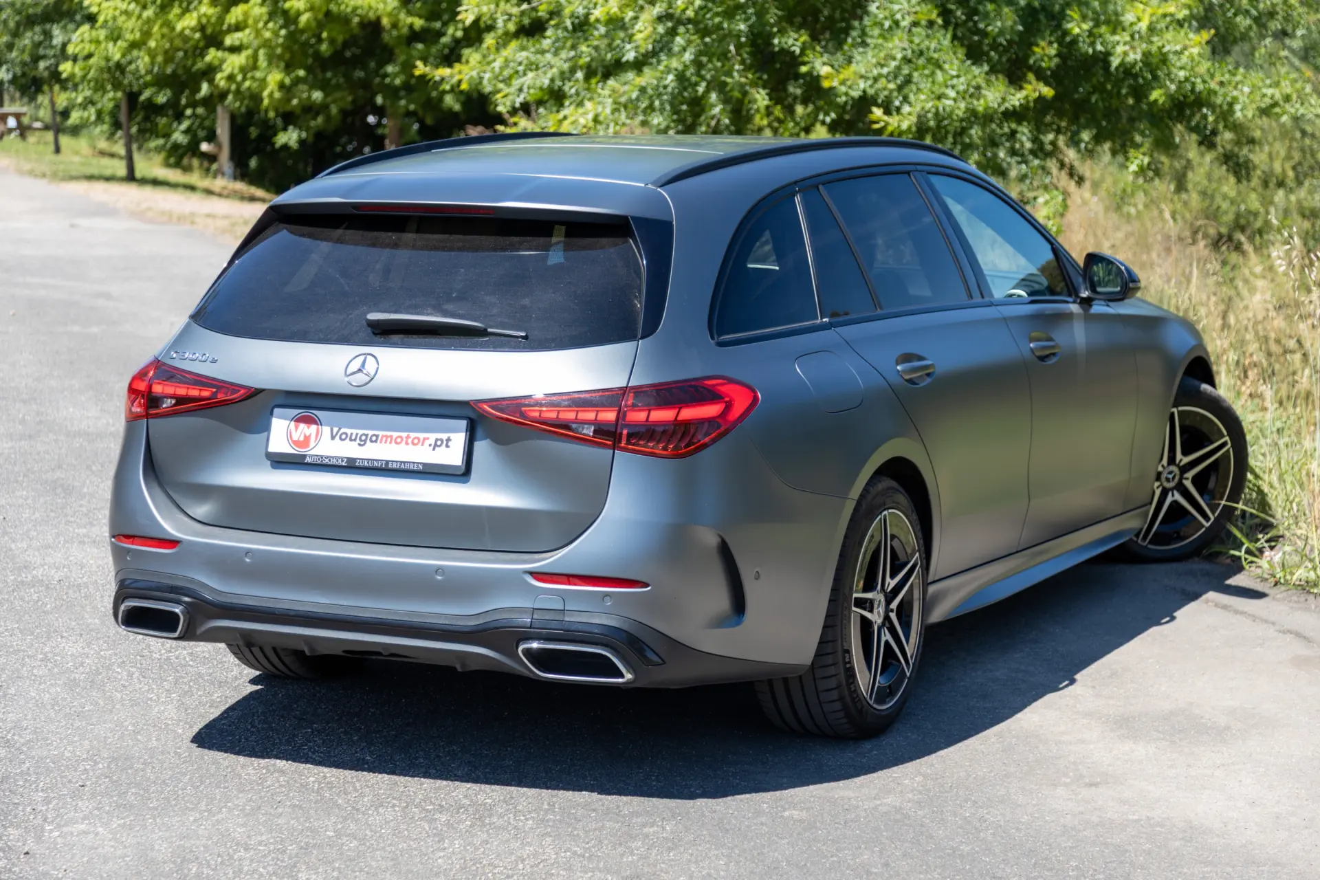 Mercedes-Benz C 300 e T 9G-TRONIC AMG Line 31