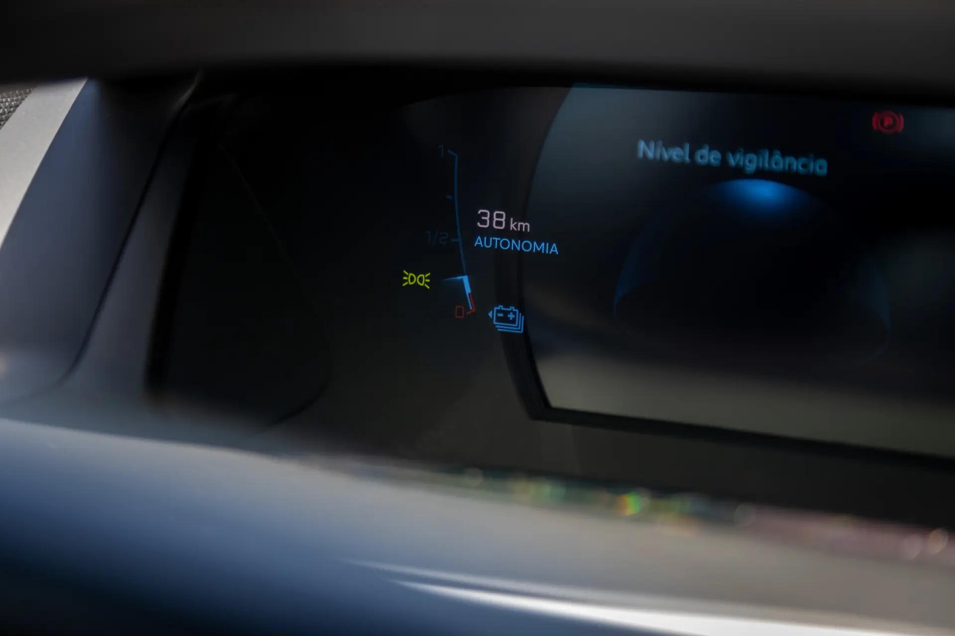 Peugeot e-208 50 kWh Allure 83