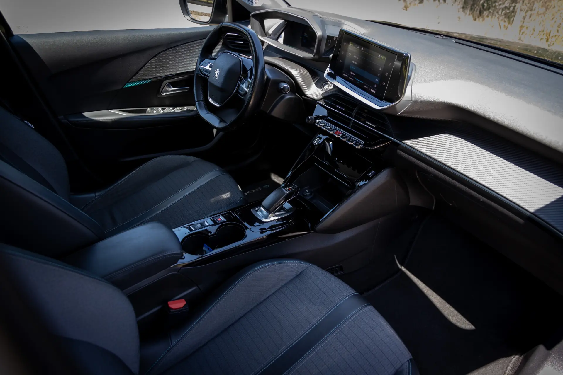Peugeot e-208 50 kWh Allure 57