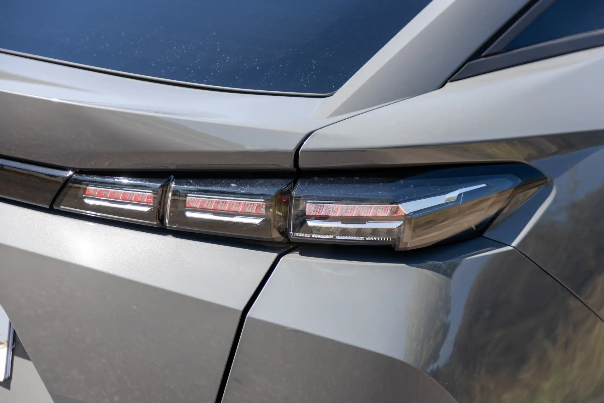 Peugeot 408 1.6 Hybrid Allure Pack e-EAT8 30