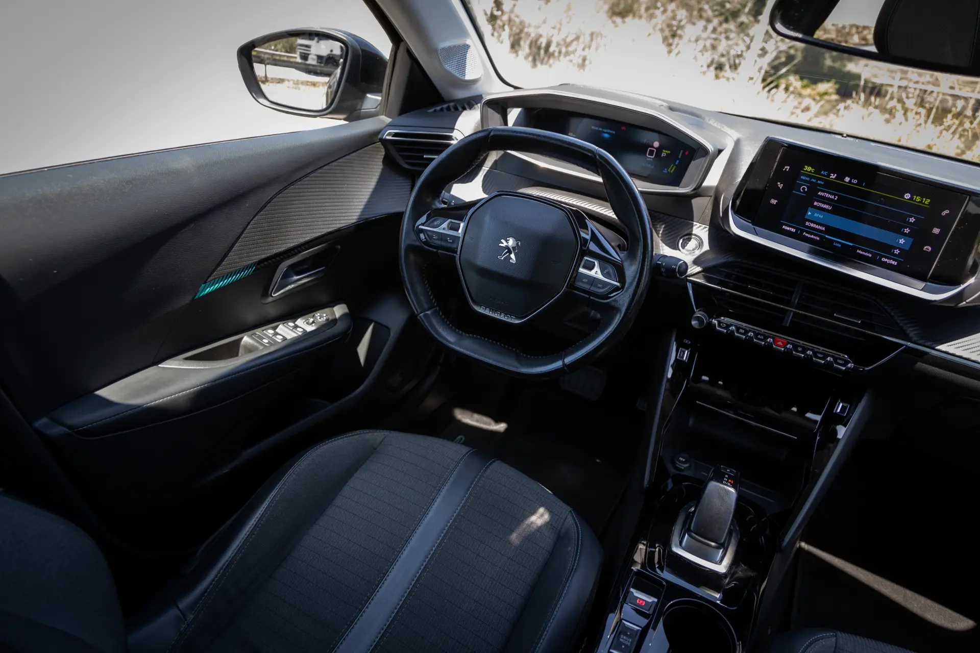 Peugeot e-208 50 kWh Allure 65
