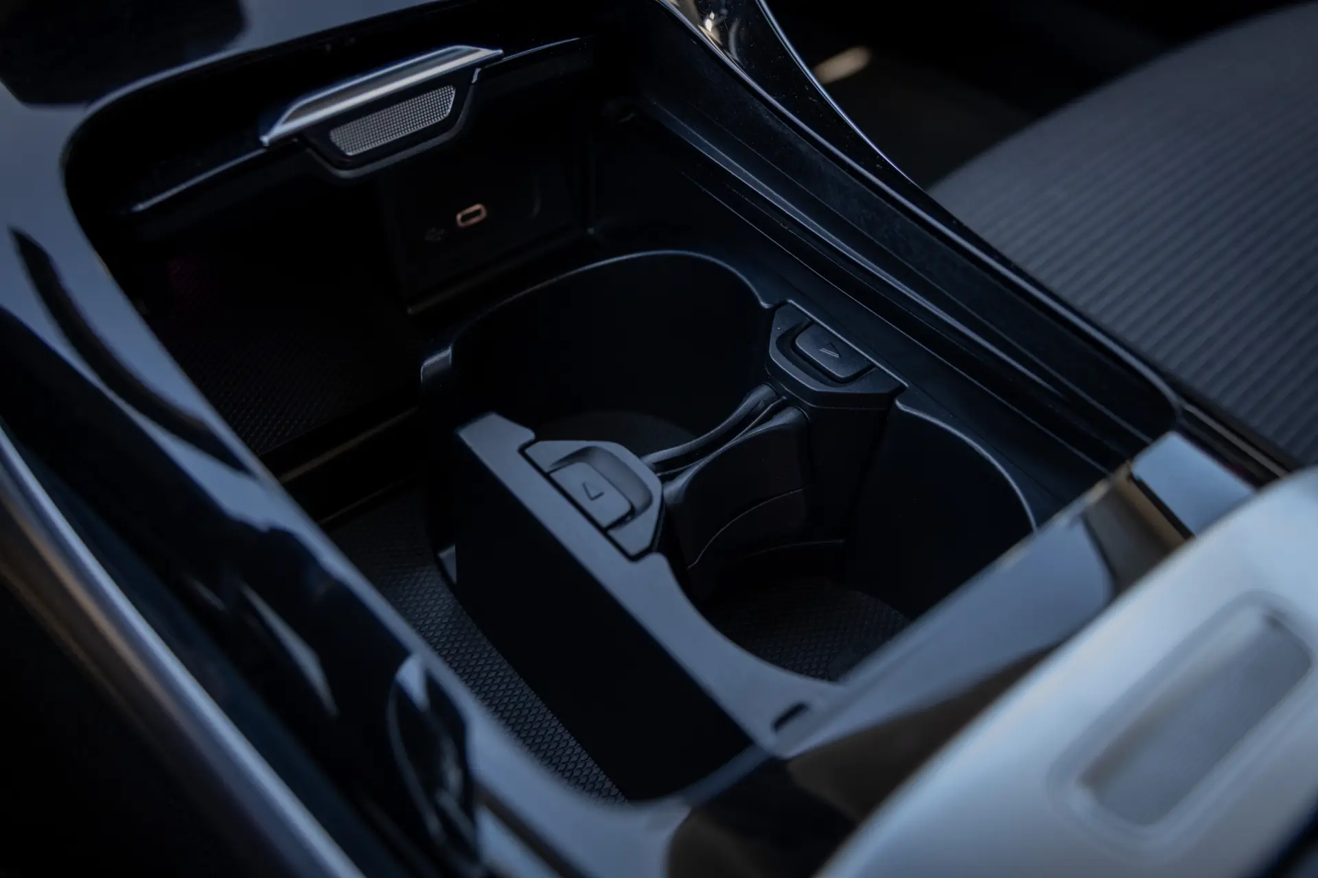 Mercedes-Benz C 300 e T 9G-TRONIC Avantgarde 20