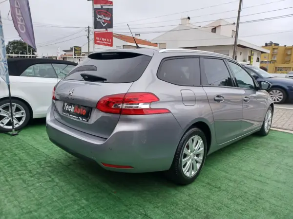 Peugeot 308 SW 1.5 BlueHDi Style 4