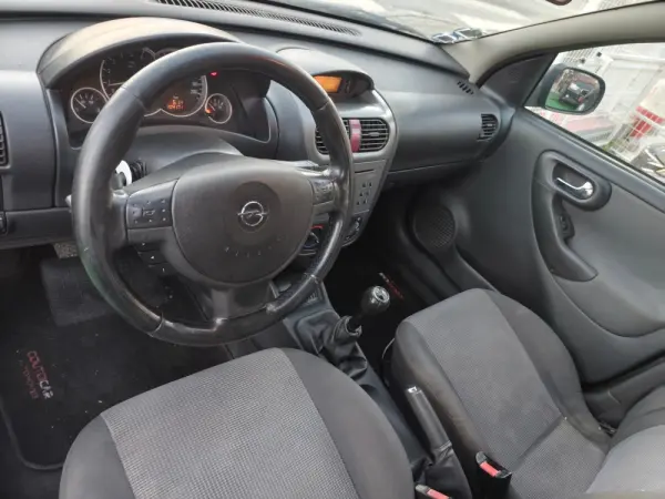Opel Corsa 1.3 CDTI Cosmo 9