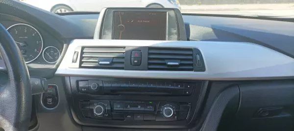 BMW 318 d Auto Line Sport (2012-2015) 17