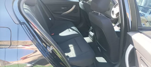 BMW 318 d Auto Line Sport (2012-2015) 23