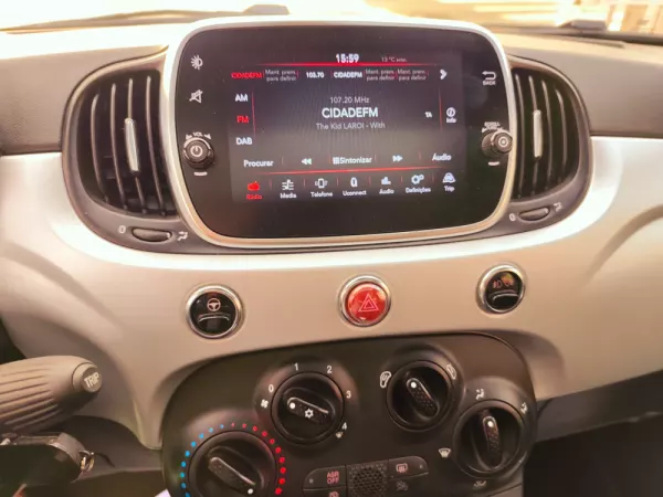 Fiat 500 1.0 Hybrid Connect 19