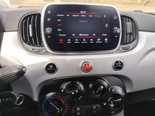 Fiat 500C 1.0 HYBRID CONNECT 16