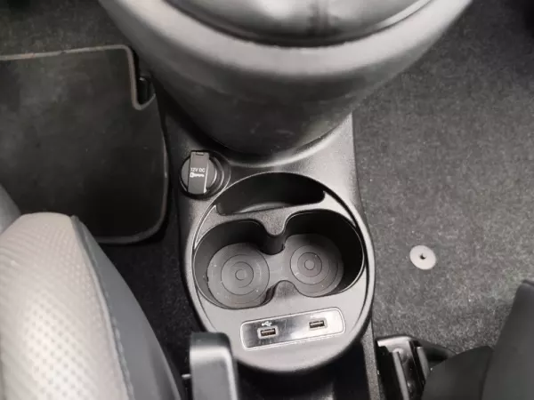 Fiat 500C 1.0 HYBRID CONNECT 37