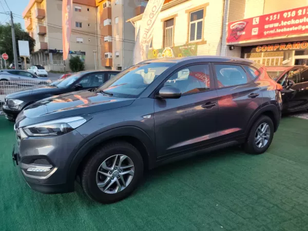 Hyundai Tucson 1.7 CRDi Creative (2015-2016) 4