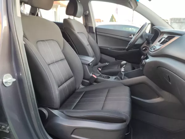 Hyundai Tucson 1.7 CRDi Creative (2015-2016) 29