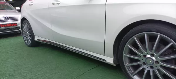 Mercedes-Benz A 180 AMG 13