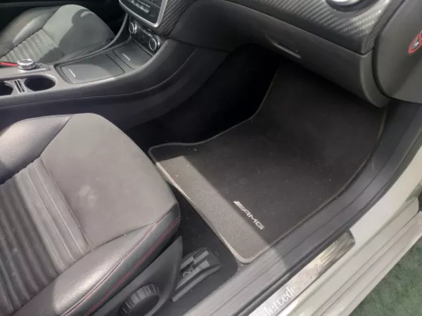 Mercedes-Benz A 180 AMG 39