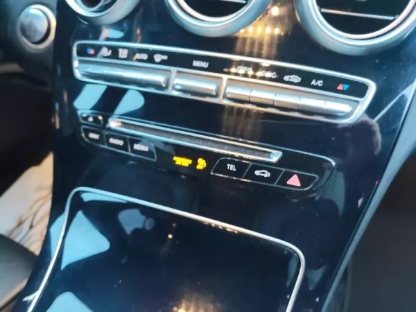 Mercedes-Benz C 220 BlueTEC BE Edition AMG Line Aut. (2014-2015) 26