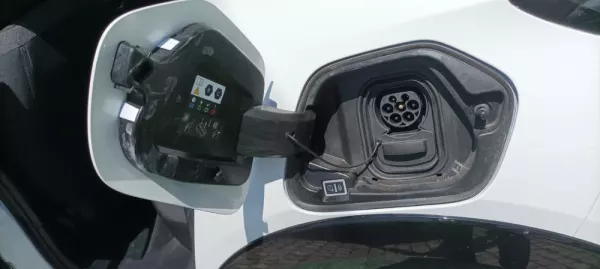 Peugeot e-208 50 KWh Active Pack 9