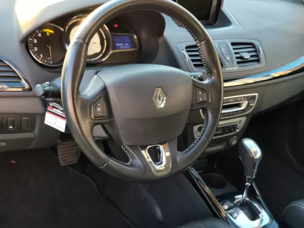 Renault Mégane Coupe 1.5 dCi Bose Edition EDC 17