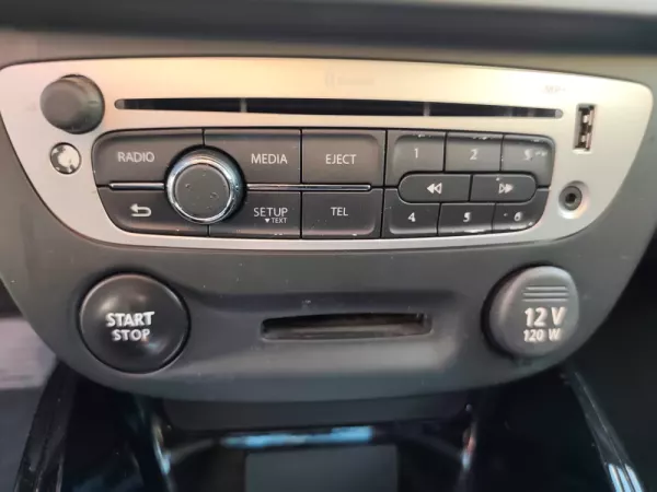 Renault Mégane Coupe 1.5 dCi Bose Edition EDC 22