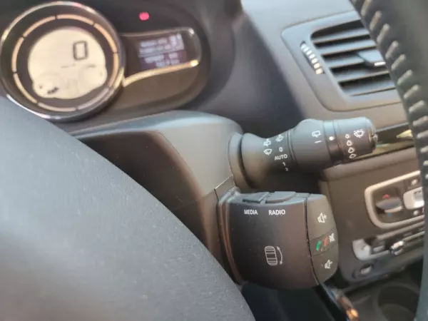 Renault Mégane Coupe 1.5 dCi Bose Edition EDC 29