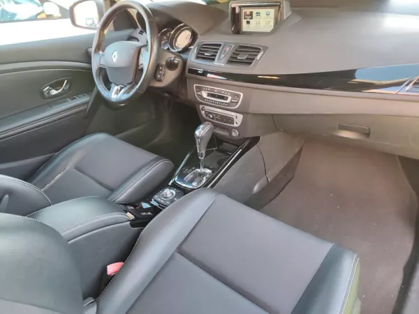 Renault Mégane Coupe 1.5 dCi Bose Edition EDC 36