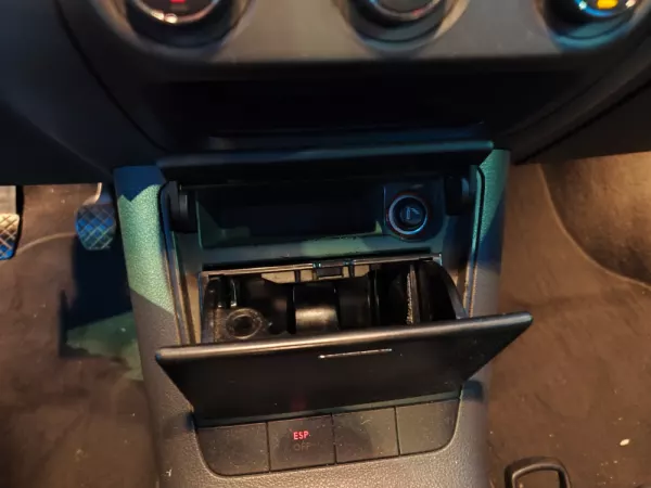 Volkswagen Golf Plus 2.0 TDi Confortline (2005-2009) 26