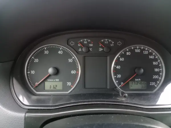 Volkswagen Polo 1.2 Play and Go 23